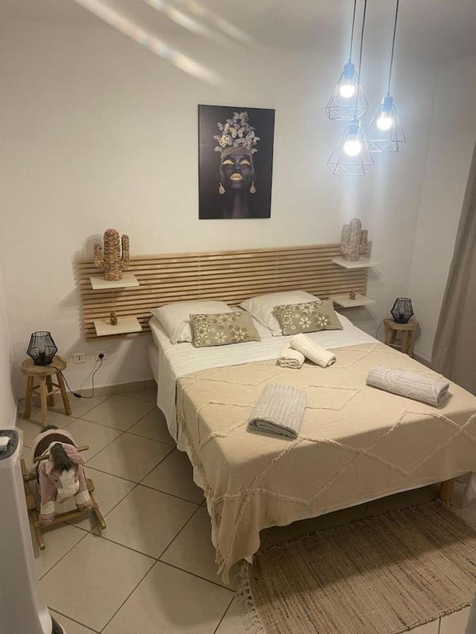 Appartement Proche Gare Tgv Nîmes Buitenkant foto